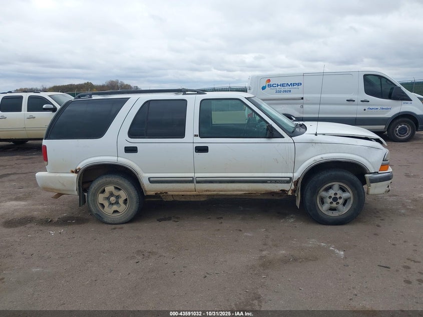 2000 Chevrolet Blazer Lt VIN: 1GNDT13WXY2308718 Lot: 43591032