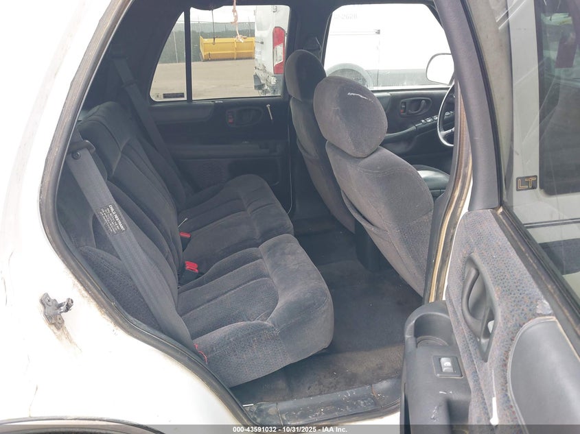 2000 Chevrolet Blazer Lt VIN: 1GNDT13WXY2308718 Lot: 43591032