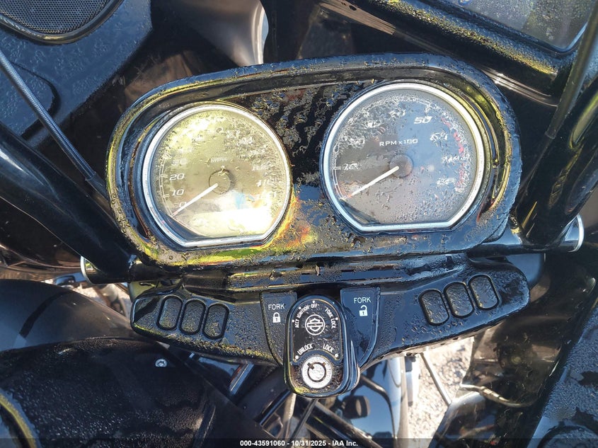 2020 Harley-Davidson Fltrxs VIN: 1HD1KTP11LB647996 Lot: 43591060