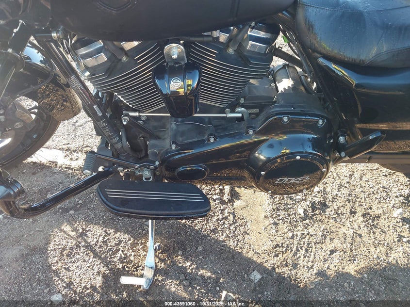 2020 Harley-Davidson Fltrxs VIN: 1HD1KTP11LB647996 Lot: 43591060