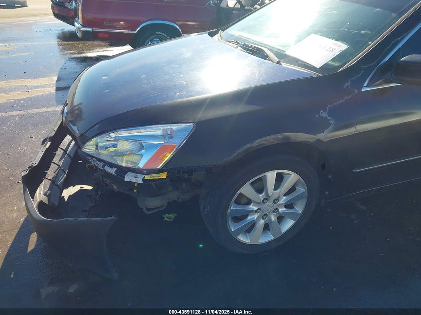 2005 Honda Accord 2.4 Ex VIN: 1HGCM56895A018379 Lot: 43591128