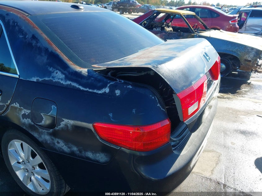 2005 Honda Accord 2.4 Ex VIN: 1HGCM56895A018379 Lot: 43591128