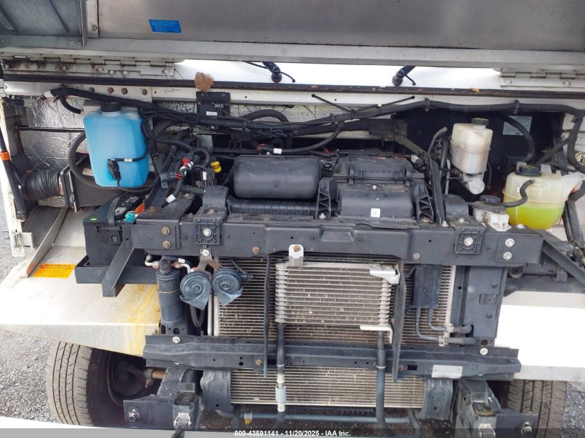 2022 Ford Econoline E450 Super Duty Commercial Stripped Chassis VIN: 1FC3E4KK7NDC38433 Lot: 43591141