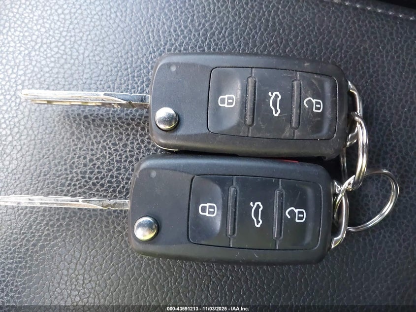 2018 VOLKSWAGEN JETTA 1.8T SE SPORT 3VWD17AJ3JM213373