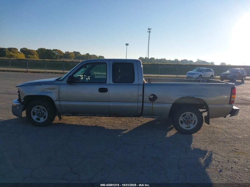 2003 GMC Sierra 1500 Work Truck VIN: 2GTEC19XX31319126 Lot: 43591215
