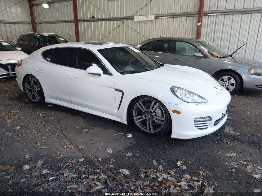 PORSCHE PANAMERA 4S