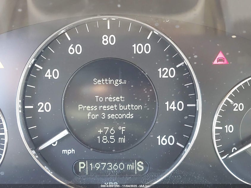 2007 Mercedes-Benz Clk 550 VIN: WDBTK72F37T081536 Lot: 43591295