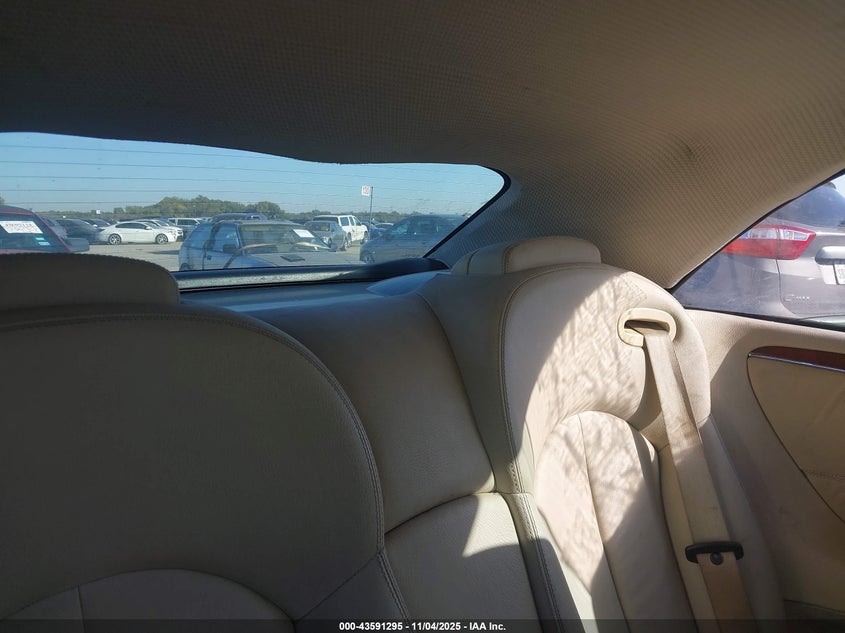 2007 Mercedes-Benz Clk 550 VIN: WDBTK72F37T081536 Lot: 43591295