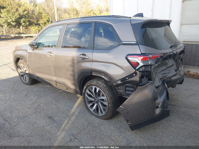 Vin: jf2slstdxsh404696, lot: 44086457, subaru forester hybrid touring 20253