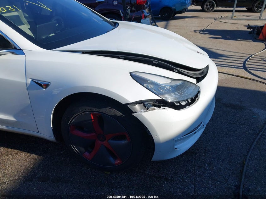 2020 Tesla Model 3 Standard Range Plus Rear-Wheel Drive/Standard Range Rear-Wheel Drive VIN: 5YJ3E1EA5LF591096 Lot: 43591381