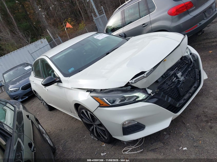 NISSAN ALTIMA 2.5 SR