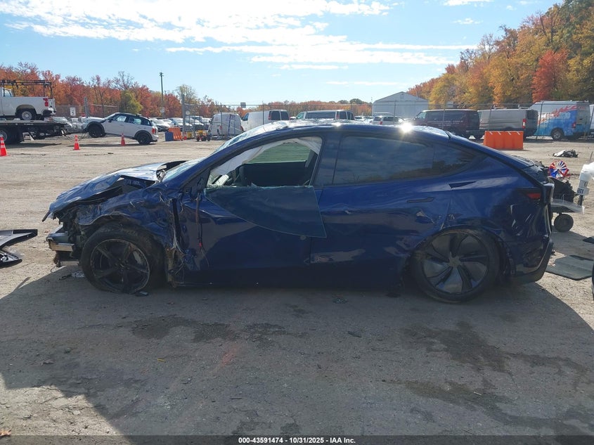 2026 Tesla Model Y Long Range Dual Motor All-Wheel Drive VIN: 7SAYGDED9TA486086 Lot: 43591474