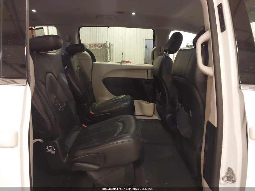 2017 Chrysler Pacifica Touring-L VIN: 2C4RC1BG0HR794191 Lot: 43591475