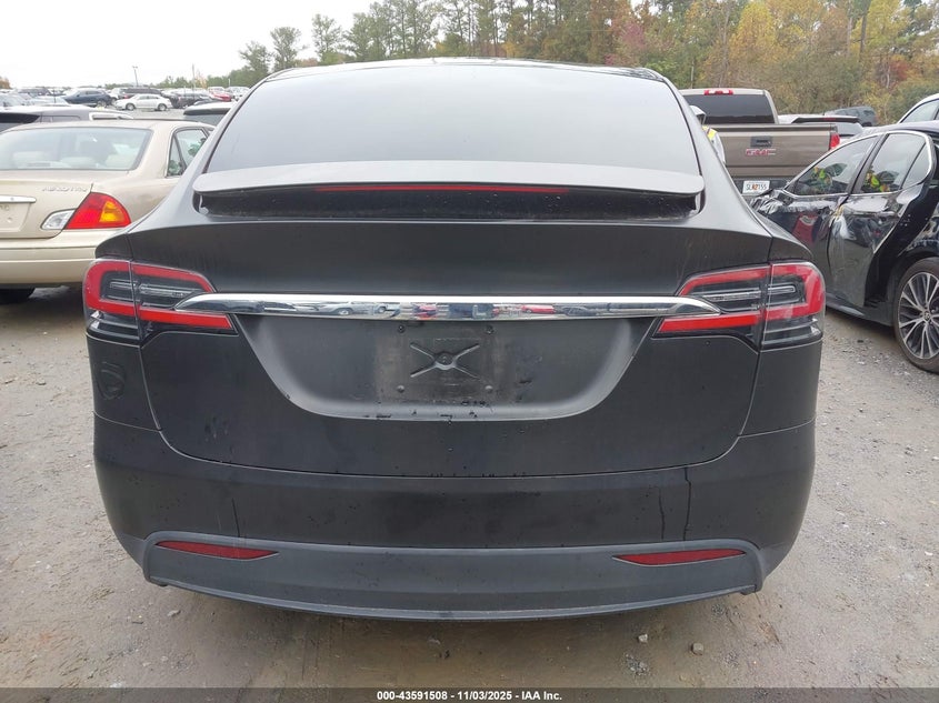2016 Tesla Model X 60D/P100D/P90D VIN: 5YJXCAE41GFF00061 Lot: 43591508
