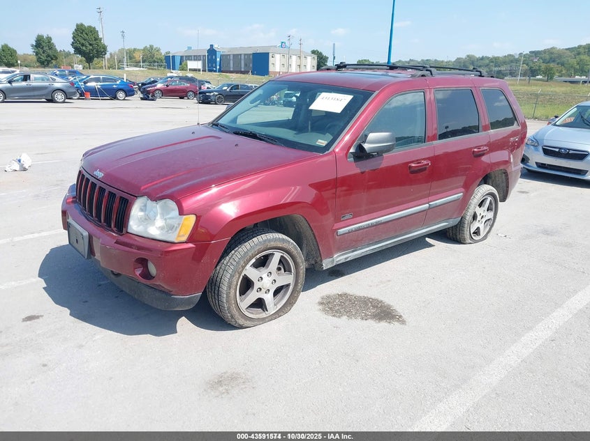 2007 Jeep Grand Cherokee Laredo red other gasoline 1J8GR48K47C645592 photo #3