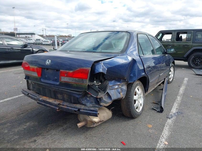 1HGCG66801A149644 2001 HONDA ACCORD photo no. 4