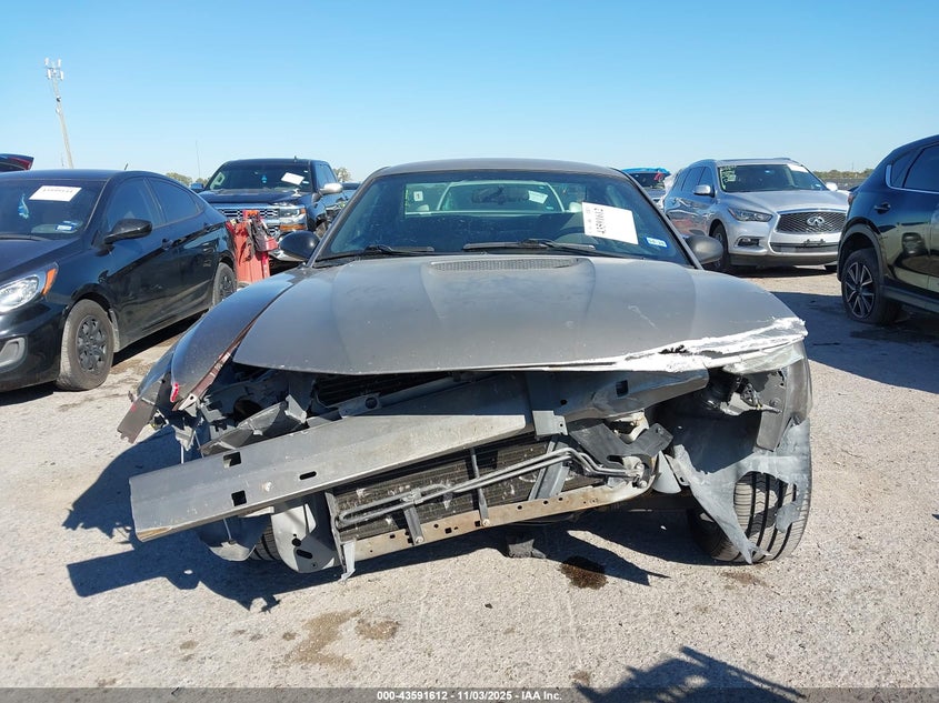 2002 Ford Mustang VIN: 1FAFP404X2F242476 Lot: 43591612