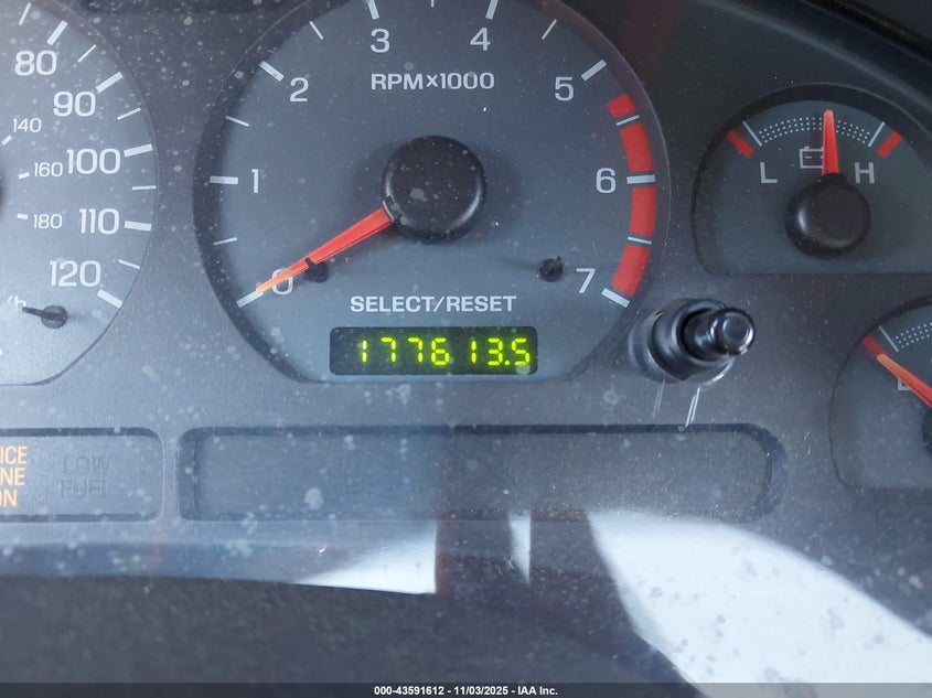 2002 Ford Mustang VIN: 1FAFP404X2F242476 Lot: 43591612