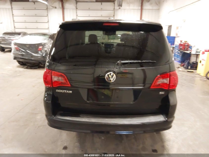 2011 Volkswagen Routan Se VIN: 2V4RW3DG8BR803152 Lot: 43591631