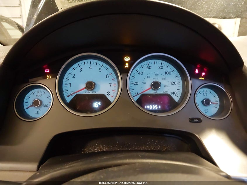 2011 Volkswagen Routan Se VIN: 2V4RW3DG8BR803152 Lot: 43591631