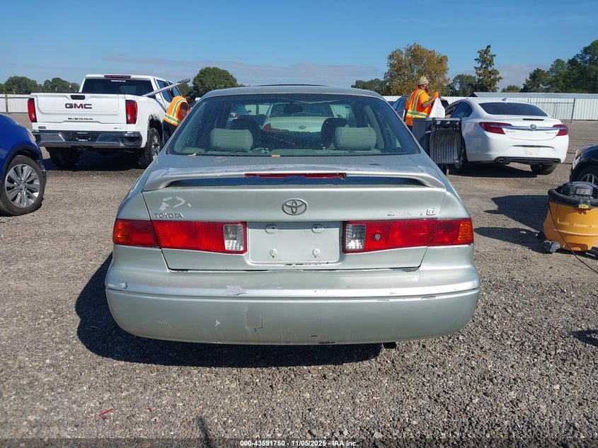 2000 Toyota Camry Le V6 VIN: JT2BF22K4Y0275134 Lot: 43591750