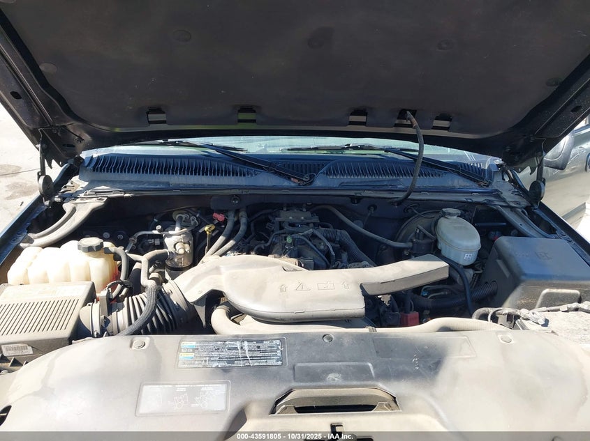 2003 Chevrolet Suburban 1500 Ls VIN: 1GNEC16T73J190177 Lot: 43591805