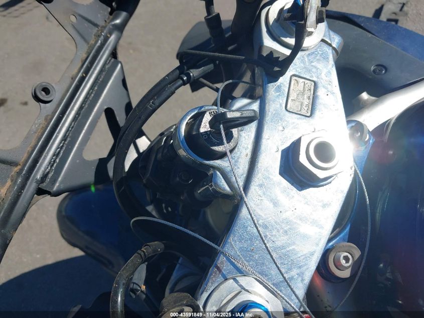 2005 Kawasaki Zx600 J1 VIN: JKAZX4J135A056382 Lot: 43591849