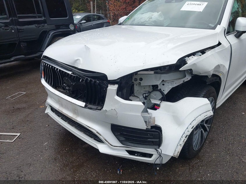 2022 VOLVO XC90 T6 MOMENTUM 7 PASSENGER YV4A22PK3N1853587