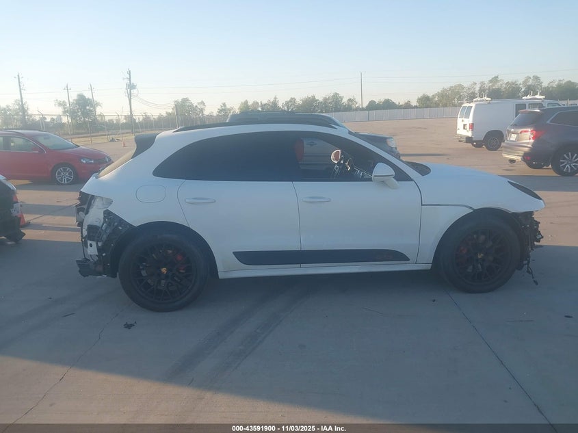 2017 PORSCHE MACAN GTS - WP1AG2A51HLB51850