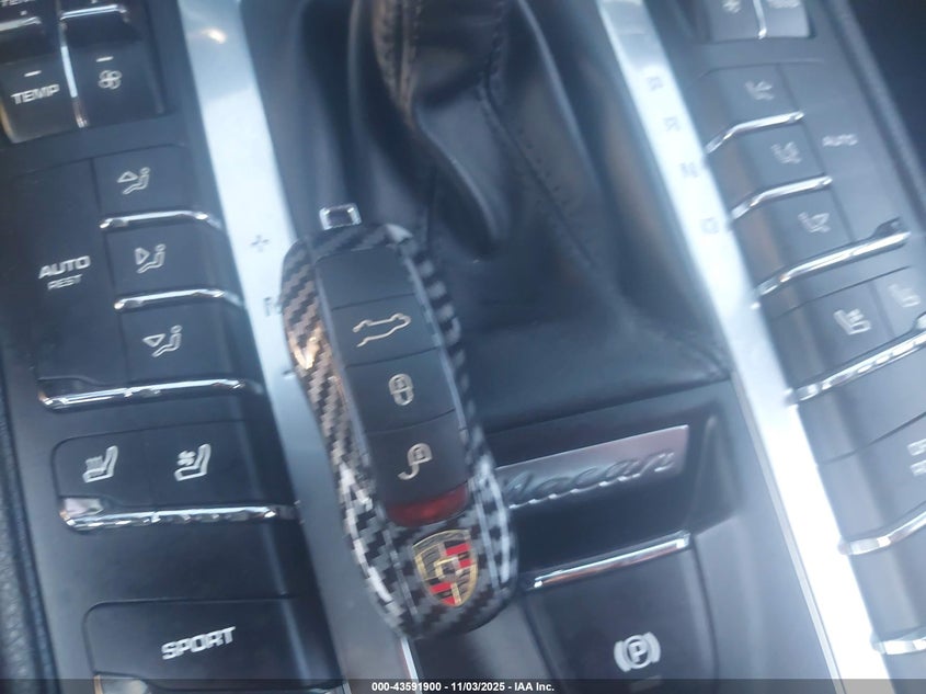 2017 PORSCHE MACAN GTS - WP1AG2A51HLB51850