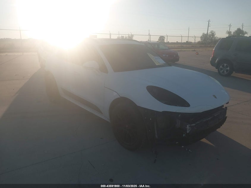 2017 PORSCHE MACAN GTS - WP1AG2A51HLB51850