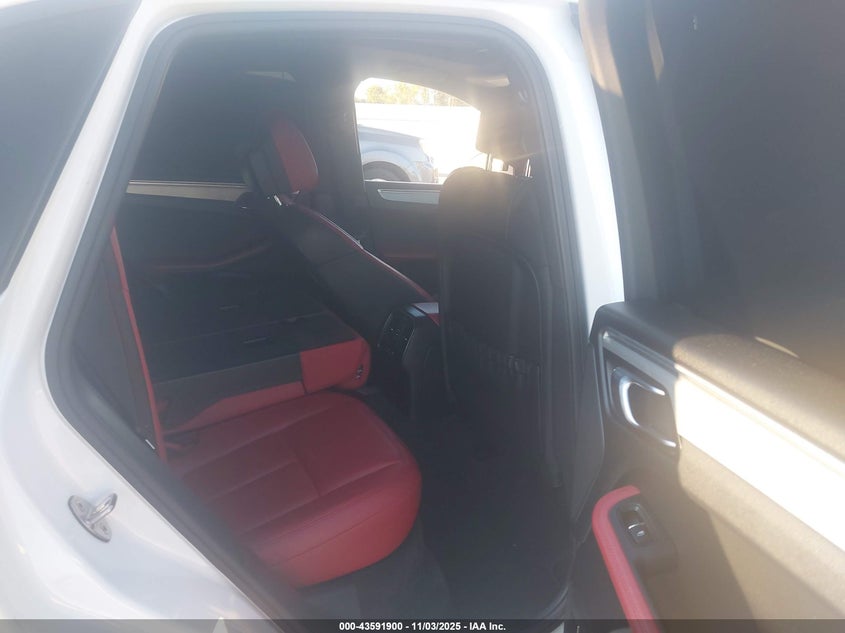 2017 PORSCHE MACAN GTS - WP1AG2A51HLB51850