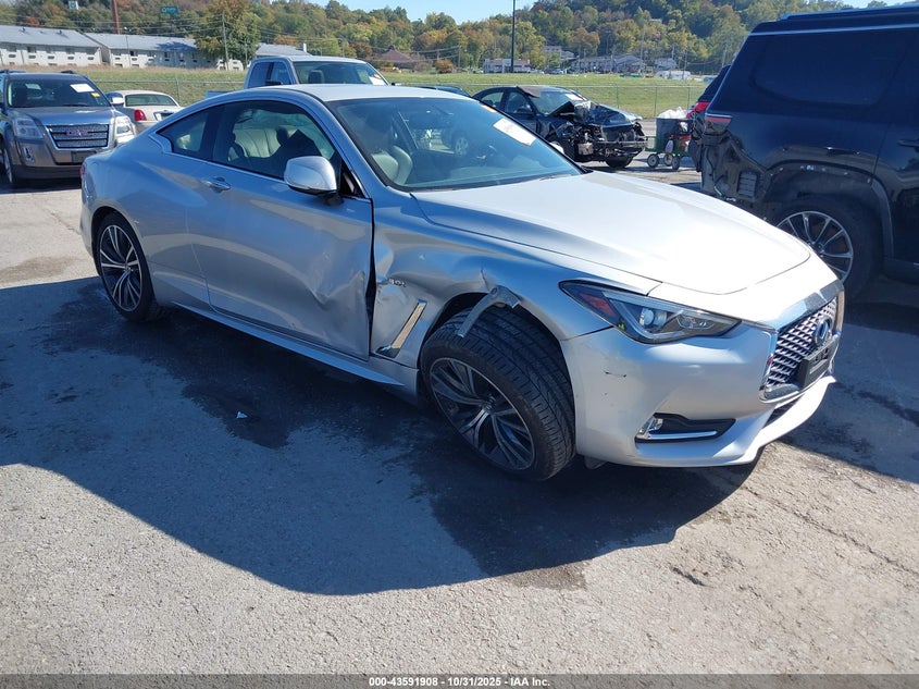 INFINITI Q60 3.0T LUXE
