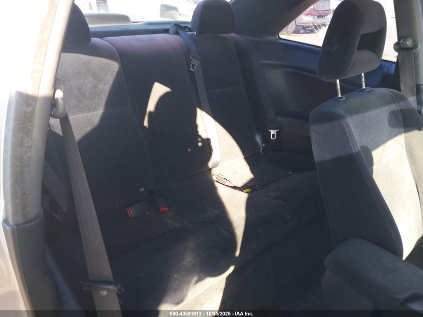 1HGEM22513L044463 2003 HONDA CIVIC photo no. 8