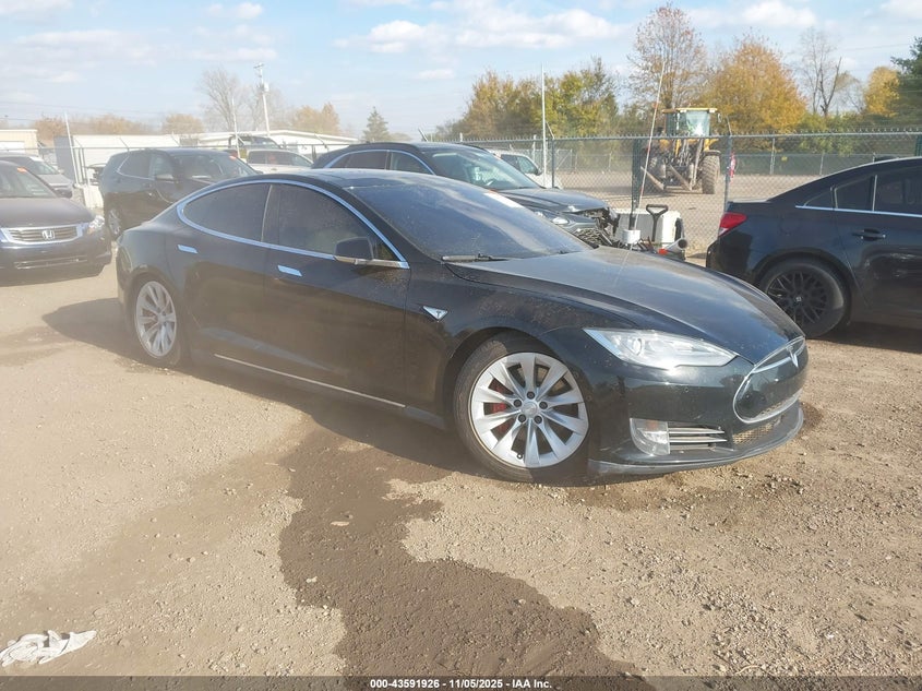 TESLA MODEL S P85D