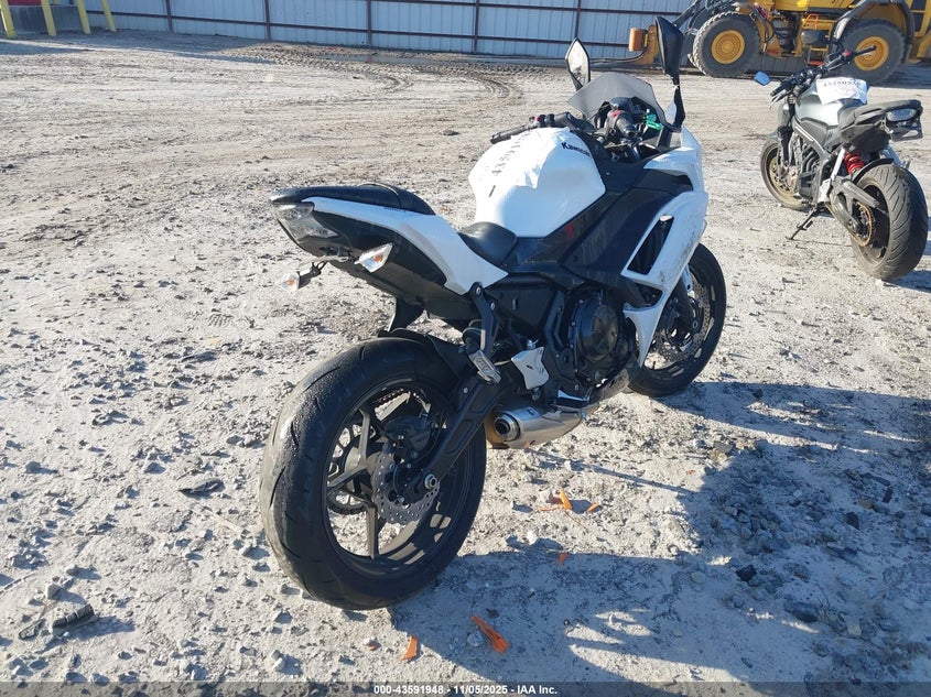 ML5EXEM17LDA12285 2020 KAWASAKI NINJA photo no. 4