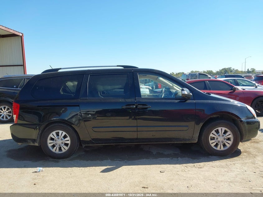 2011 Kia Sedona Lx VIN: KNDMG4C79B6388245 Lot: 43591971