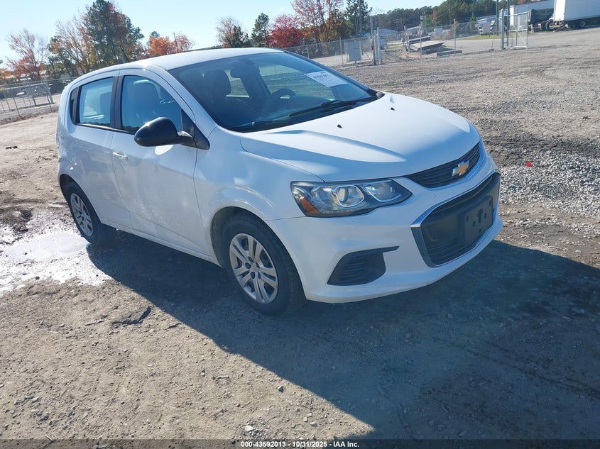 CHEVROLET SONIC LT AUTO