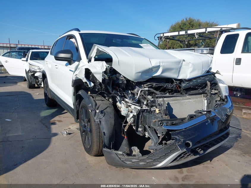 VOLKSWAGEN TAOS 1.5T S