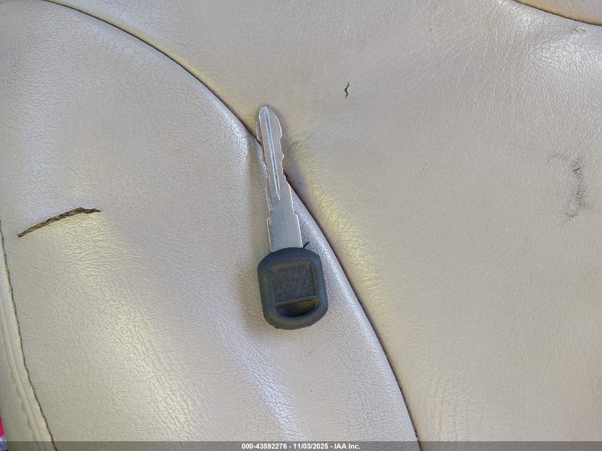 2000 Chevrolet Tahoe All New Lt VIN: 1GNEK13T7YJ164810 Lot: 43592276