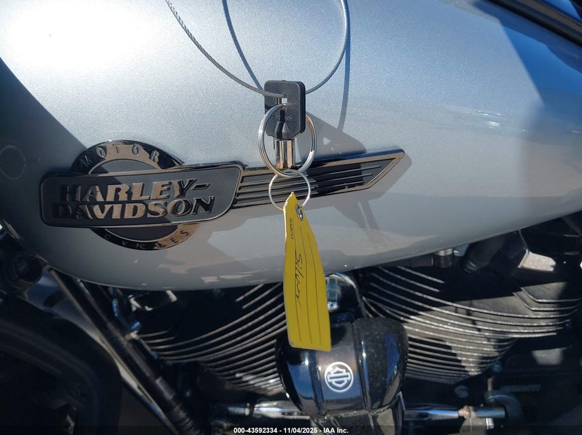 2017 Harley-Davidson Flhrxs VIN: 1HD1KVC2XHB665480 Lot: 43592334