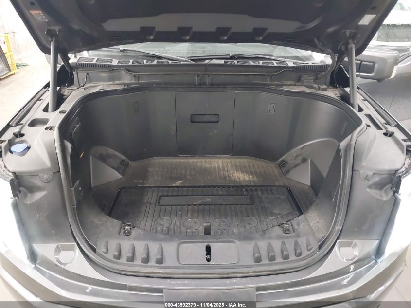 2023 Ford F-150 Lightning Lariat VIN: 1FTVW1EL2PWG18330 Lot: 43592379