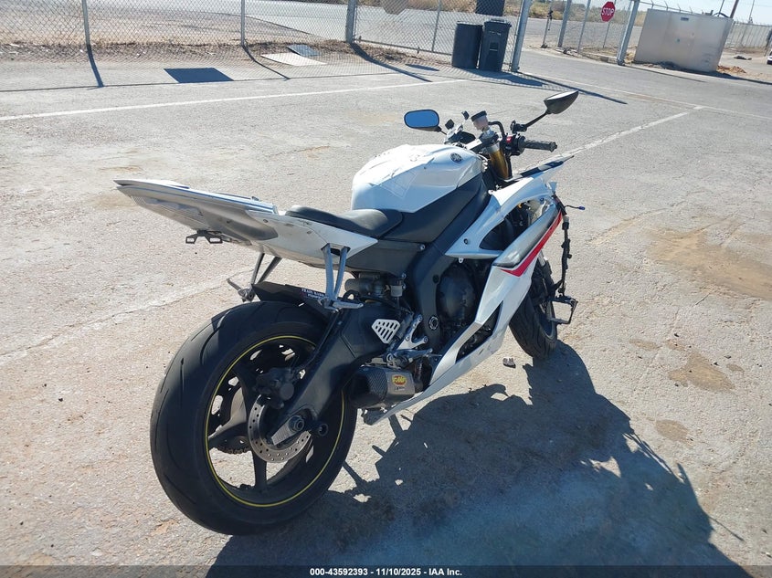JYARJ16E58A002082 2008 YAMAHA YZF photo no. 4