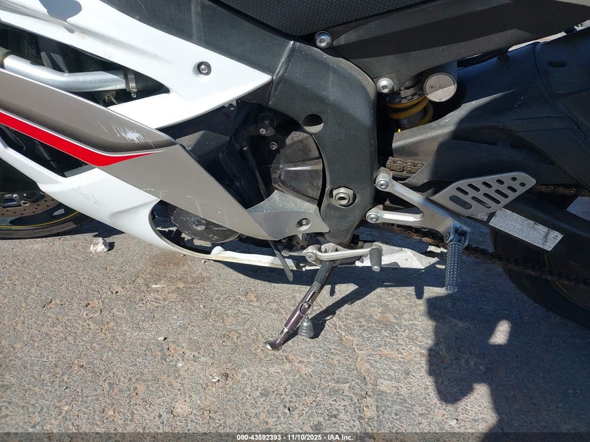 2008 Yamaha Yzfr6 VIN: JYARJ16E58A002082 Lot: 43592393