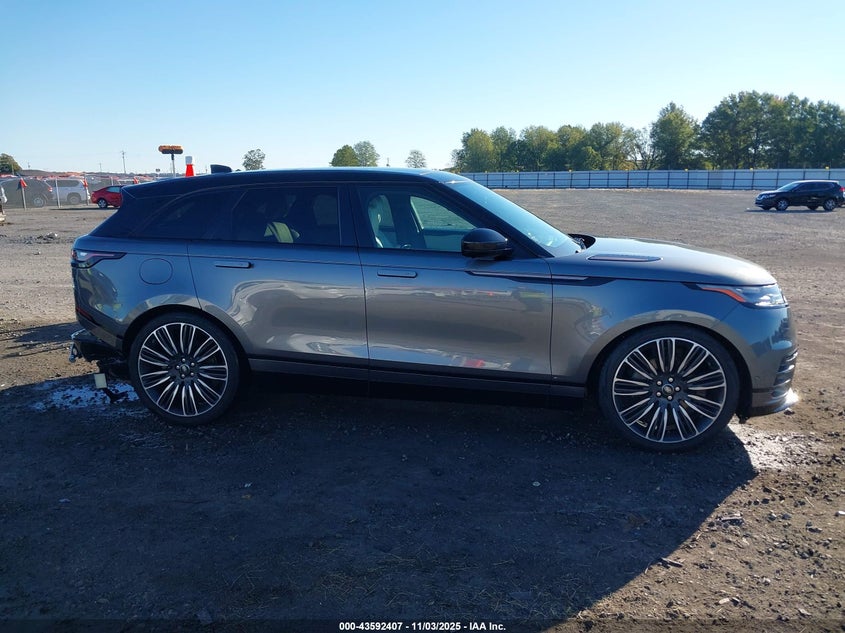 2018 Land Rover Range Rover Velar P380 First Edition/P380 Hse R-Dynamic VIN: SALYM2RV0JA703412 Lot: 43592407