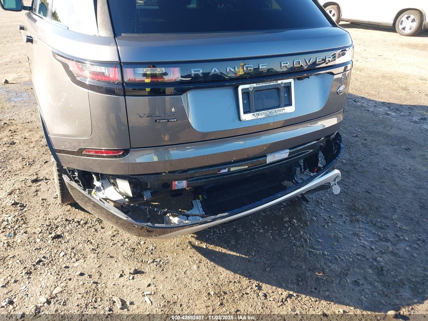 2018 Land Rover Range Rover Velar P380 First Edition/P380 Hse R-Dynamic VIN: SALYM2RV0JA703412 Lot: 43592407