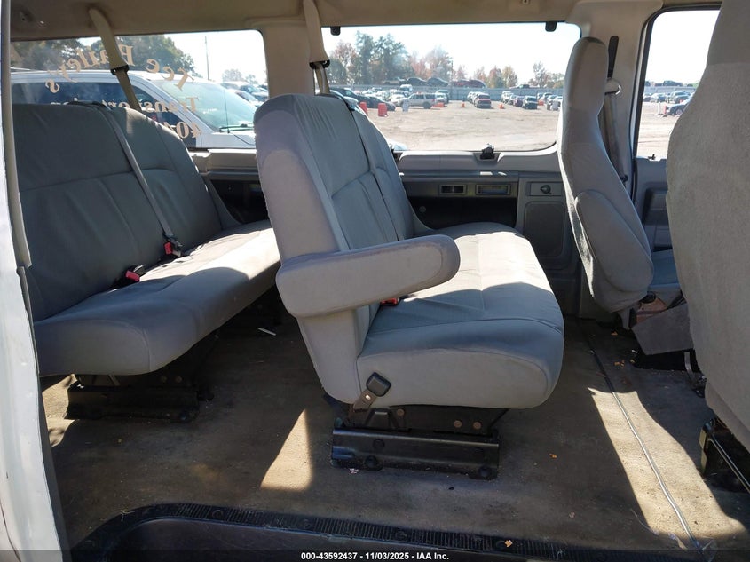 2011 Ford E-350 Super Duty Xlt VIN: 1FBNE3BL0BDA90055 Lot: 43592437
