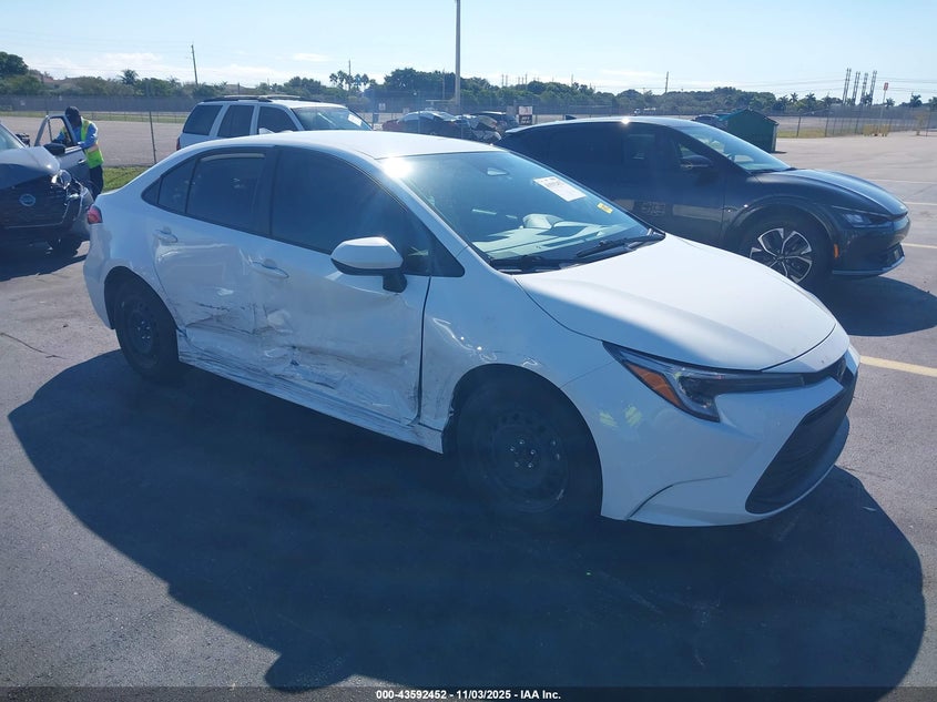 TOYOTA COROLLA HYBRID LE