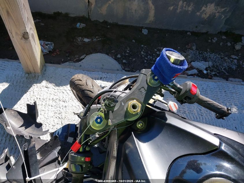 2008 Suzuki Gsx-R600 VIN: JS1GN7EA982103793 Lot: 43592465