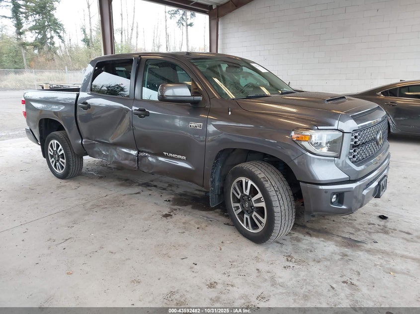 TOYOTA TUNDRA SR5 5.7L V8